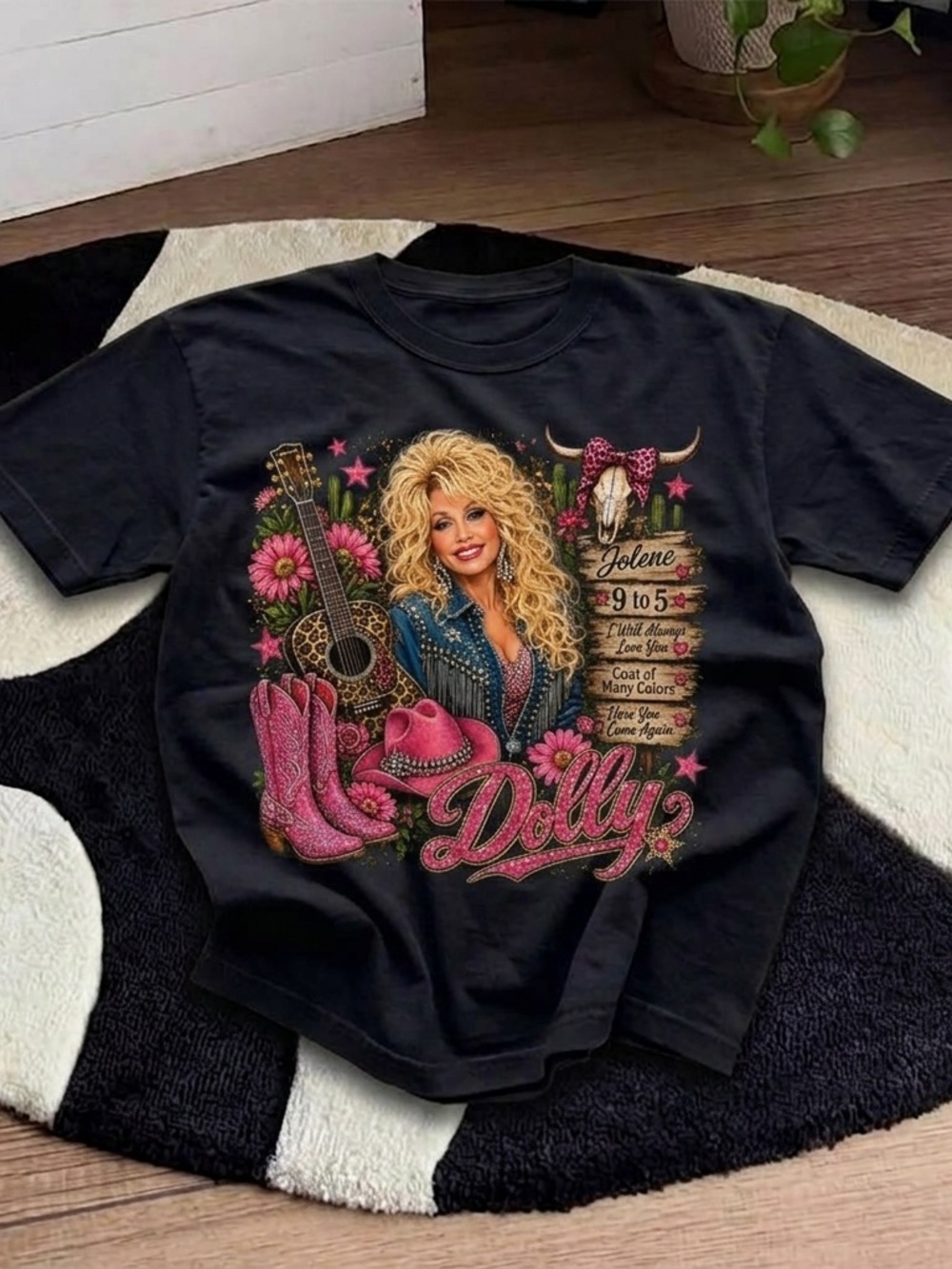 Dolly Graphic Shirt, Country Music Legend Graphic Tee with Accents